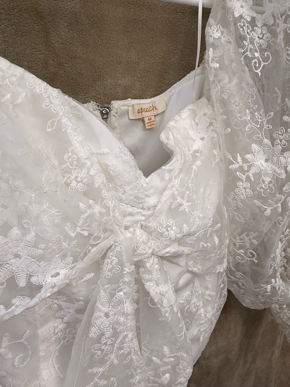 Alfred Angelo Ivory Lace Wedding Dress with Front Bow